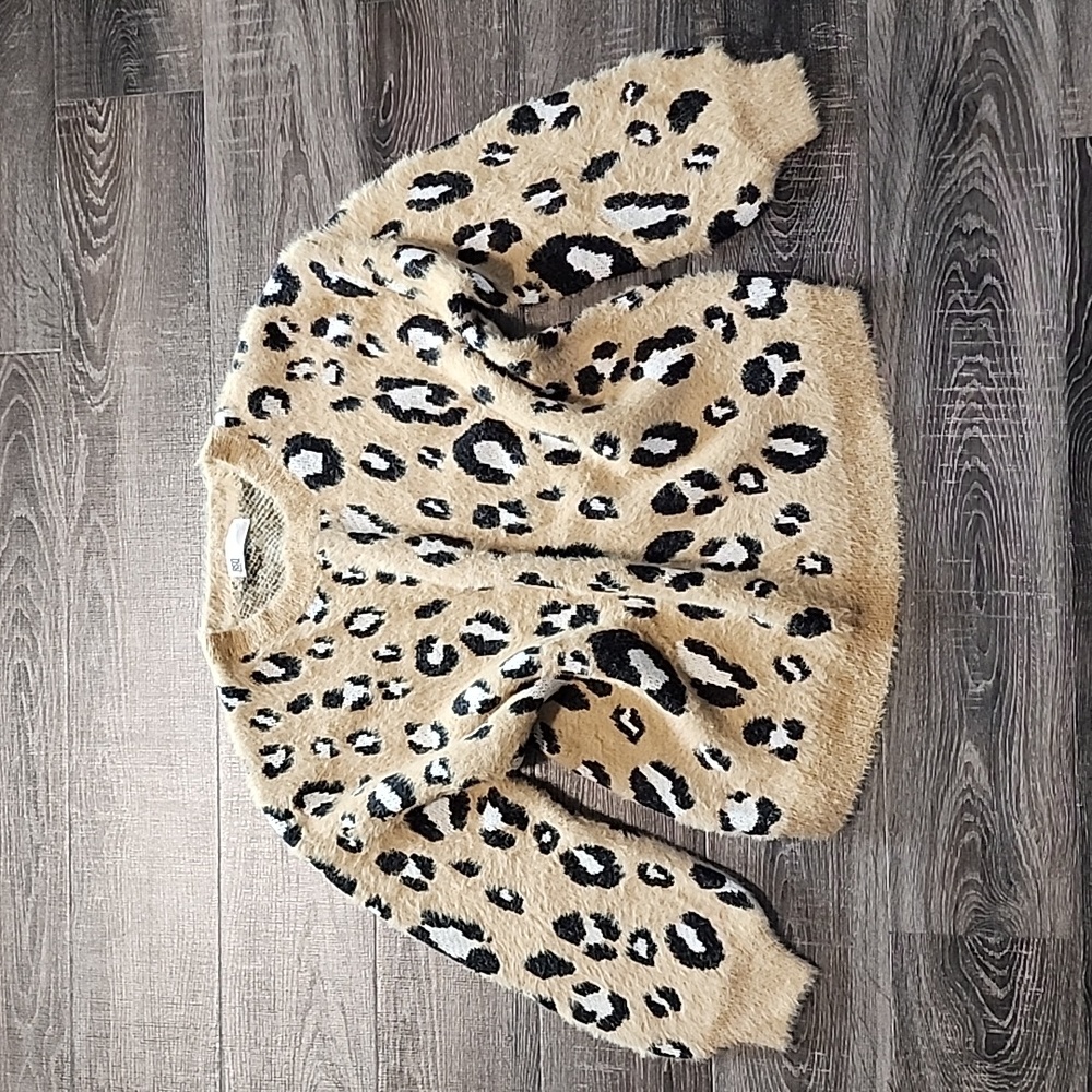 🌴 RSQ Collective animal print Sweater 🌴